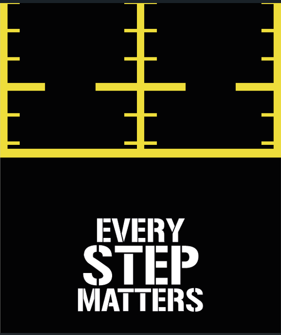HybridTrail — pista negra con dos franjas marcadas en amarillo y claim Every Step Matters